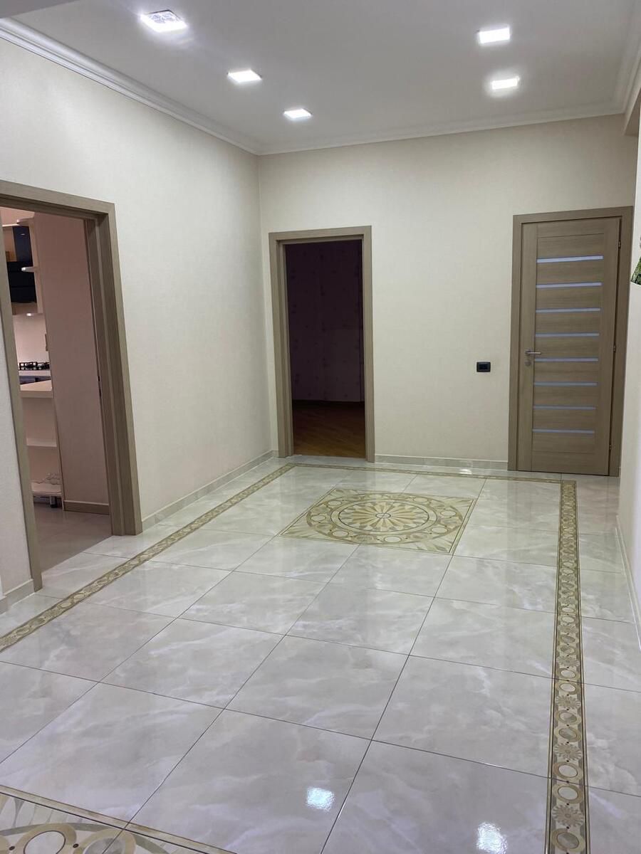 İcarəyə verilir 3 otaqlı yeni tikili 150 m² — Mənzil, Bakı (12)