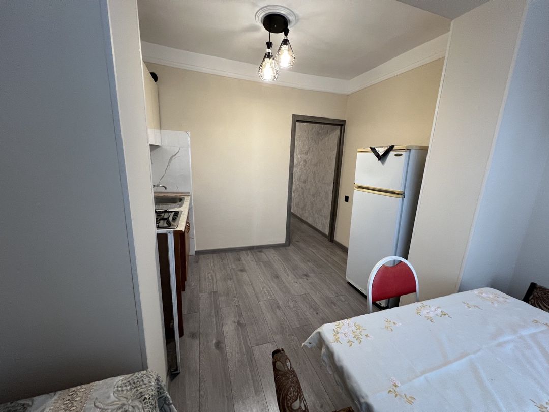 Satılır 1 otaqlı köhnə tikili 45 m² — Mənzil, Bakı (11)