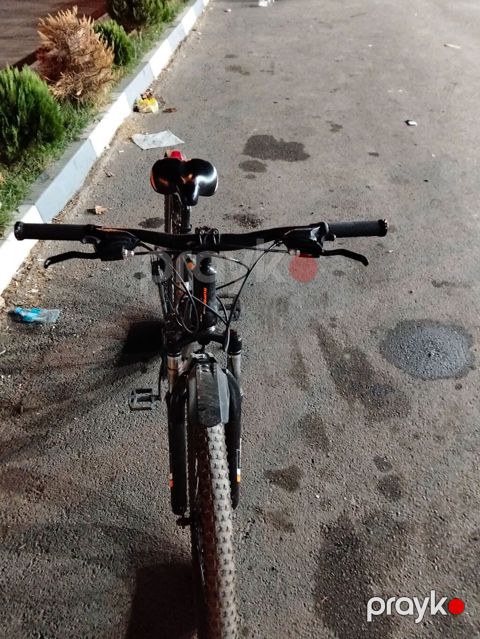 Heç bir problemi yoxdu kreditə yeni velosiped götürmüşəm ona görə