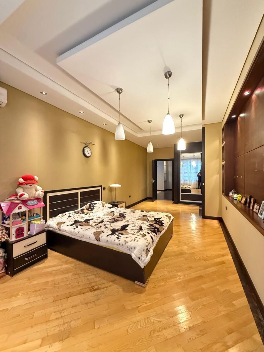 Satılır 4 otaqlı yeni tikili 240 m² — Mənzil, Bakı (9)