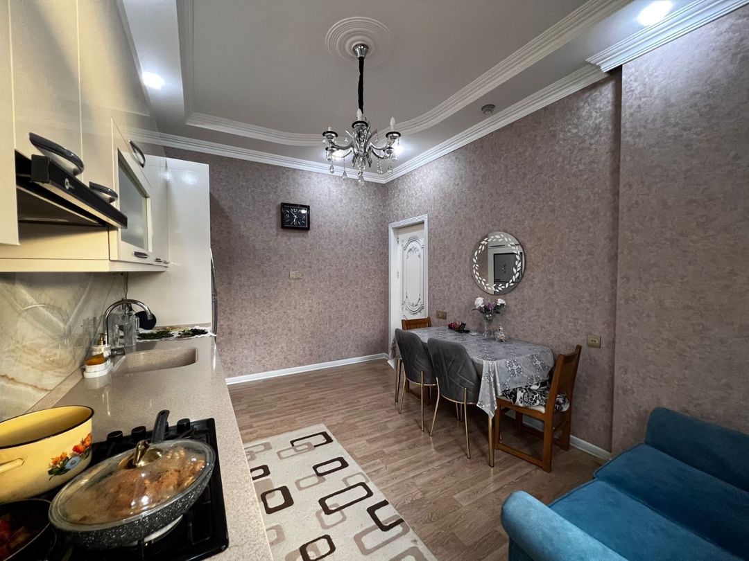 Satılır 4 otaqlı həyət evi/bağ evi 210 m² — Ev, villa, Bakı (11)