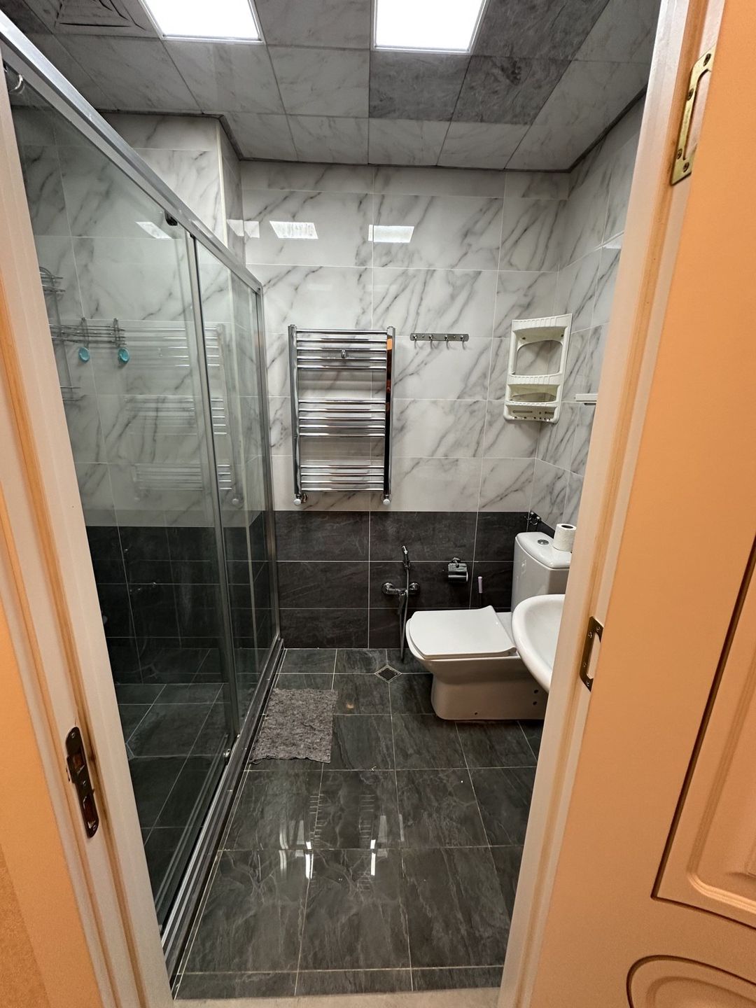 İcarəyə verilir 2 otaqlı yeni tikili 65 m² — Mənzil, Bakı (7)