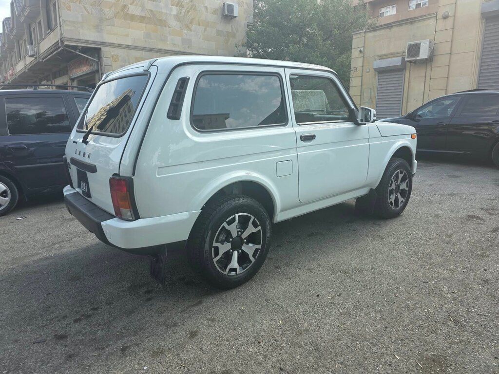 LADA (VAZ) Niva, 1.7 L, 2024 il, 37 300 km — Avtomobillər, Bakı (2)