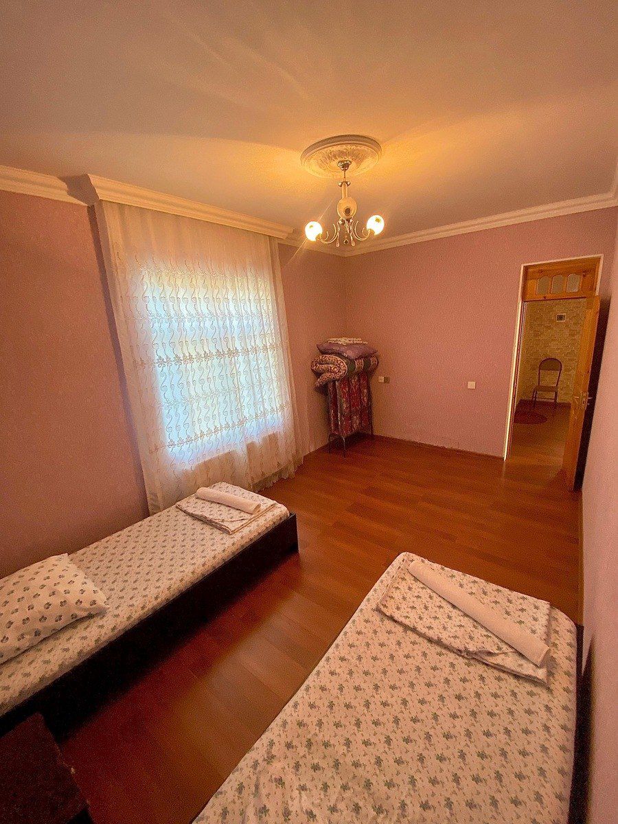 İcarəyə verilir 3 otaqlı həyət evi/bağ evi 80 m² — Ev, villa, Qəbələ (10)
