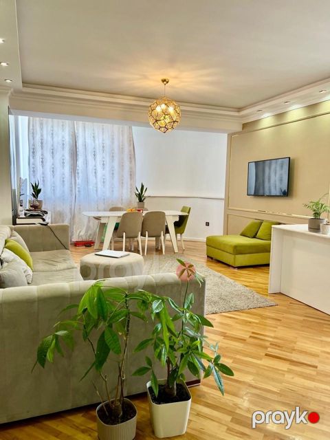 Satılır 3 otaqlı yeni tikili 100 m²