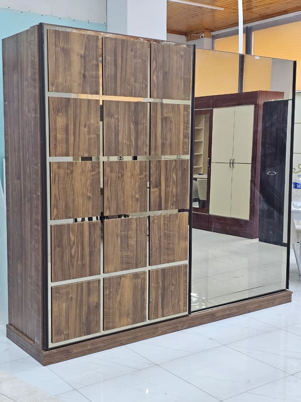 Dolab satılır – Nəzrin modeli - Ön hissəsi güzgülü, ikiqat qapılı — Mebel, Bakı (2)