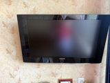Tam saz veziyyetde Samsung LCD televizor - Ekran diaqonalı təxminən — Телевизоры