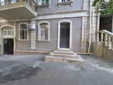 Satılır obyekt 60 m² — Объект