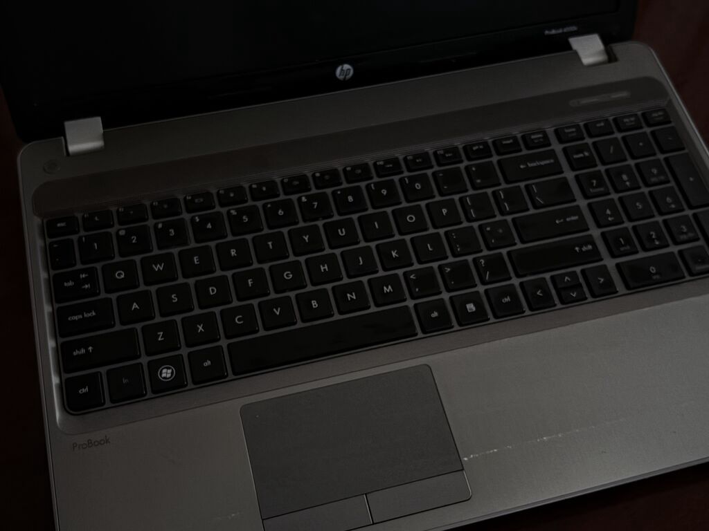 Sadəcə batereka və şunurunda həll edilməli problem var.Real alıcı olsa — HP, Saray (3)