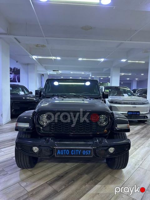 Jeep Wrangler, 2.0 L, 17.3 kWh, 2023 il, 45 000 km