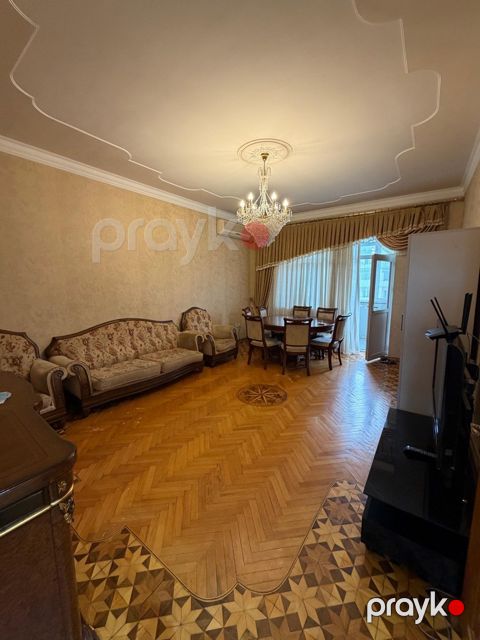 Satılır 3 otaqlı yeni tikili 110 m²
