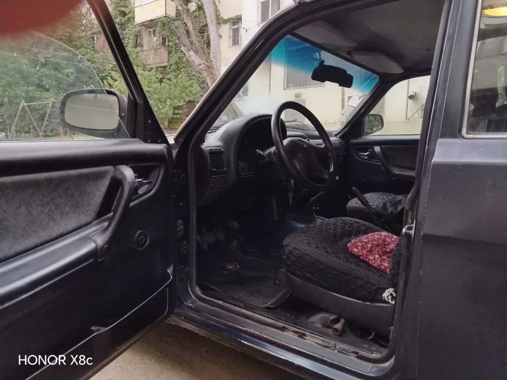 GAZ 3110 "Volga", 2.3 L, 2005 il, 395 000 km — Avtomobillər, Bakı (6)