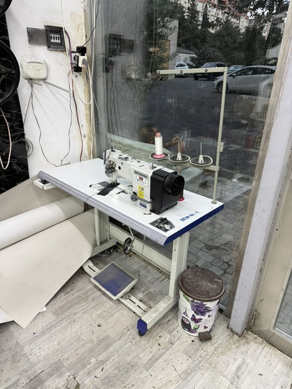 Qosa tikis masini satilir . Vezyeti yaxwidi tikisi goz onunde isteyen — Elektronika, Bakı