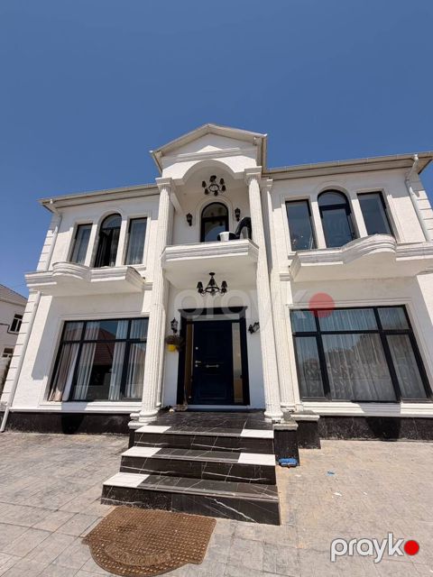 Satılır 5 otaqlı həyət evi/bağ evi 200 m²
