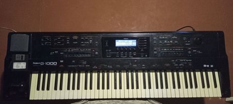 Roland G-1000 sintezatoru satılır.Təmirə ehtiyacı var.Üzərində çantası — Səfər