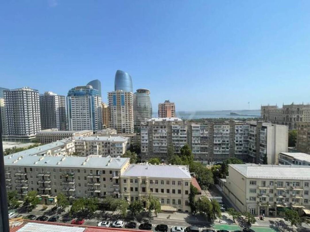 Satılır 4 otaqlı yeni tikili 249 m² — Mənzil, Bakı (7)