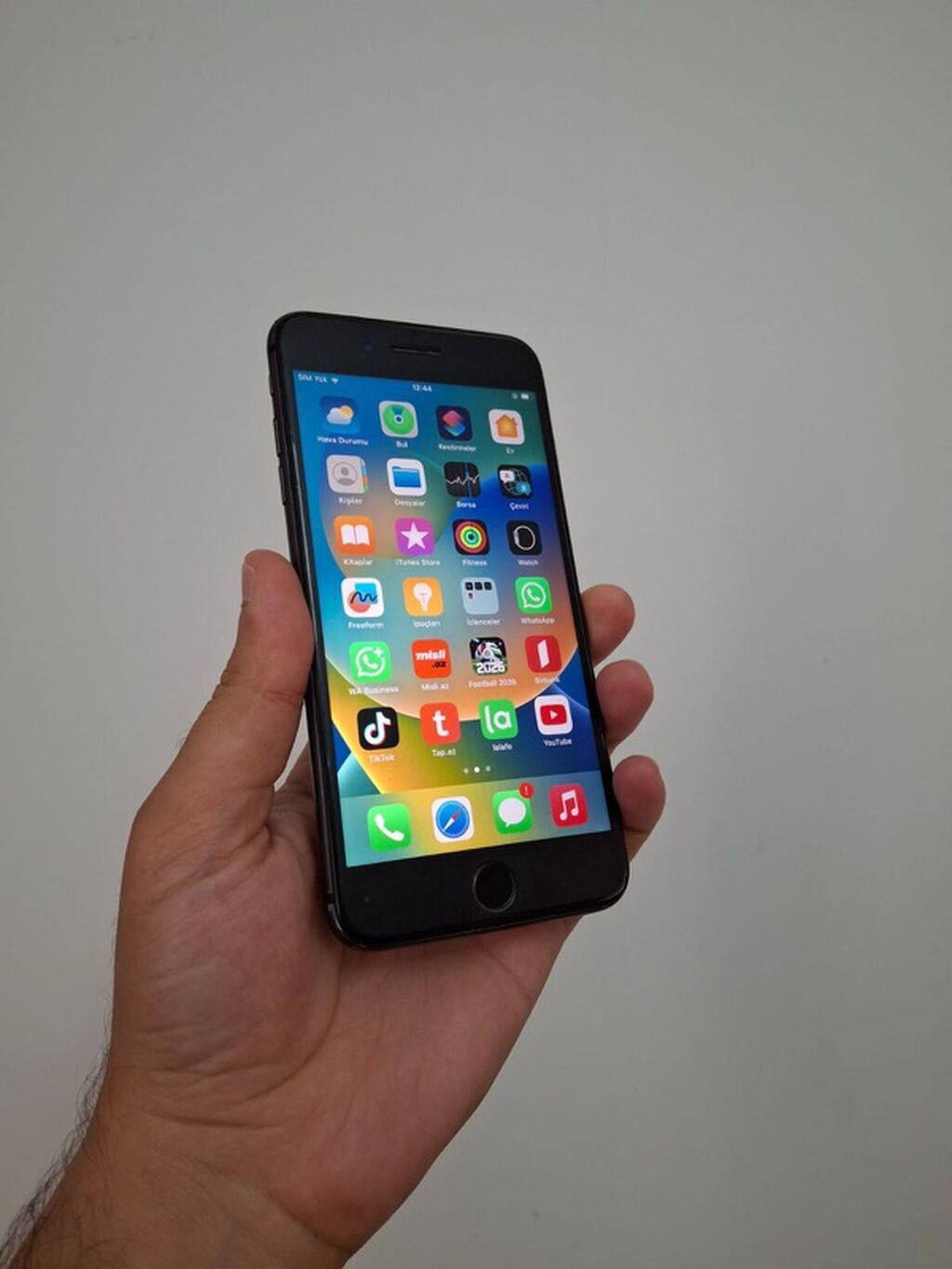 IPhone 8 Plus, 64 GB, Qara, Barmaq izi, Simsiz şarj — Apple iPhone, Masazır (2)