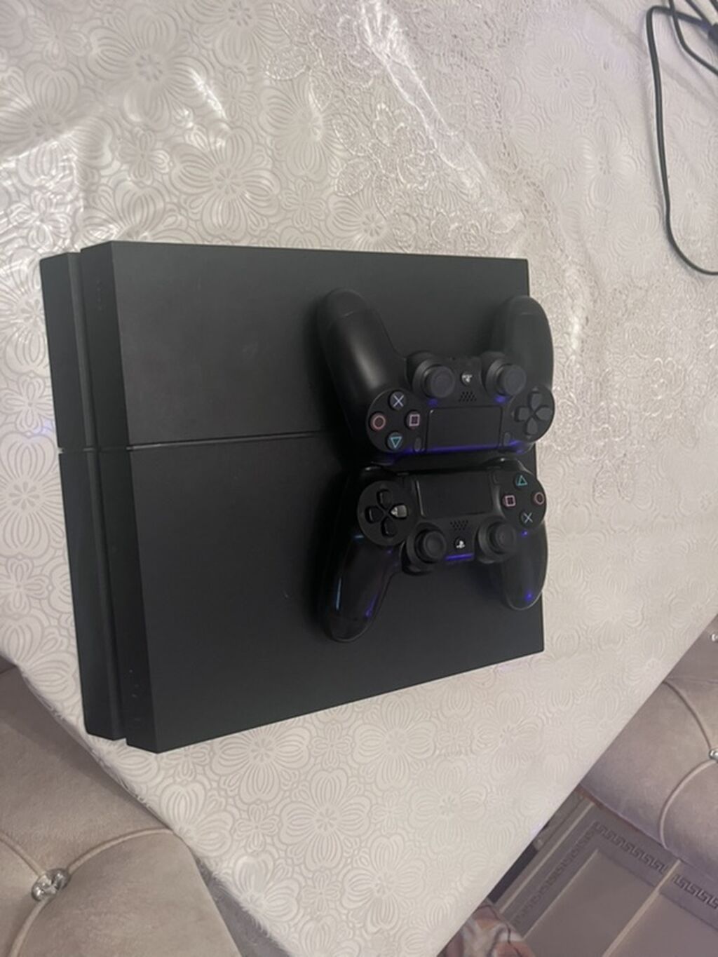 Ps 4 1tb yaddaş 2pult ilə biri rusyadan digəri türkiydən gəlib 12 — Elektronika, Gəncə