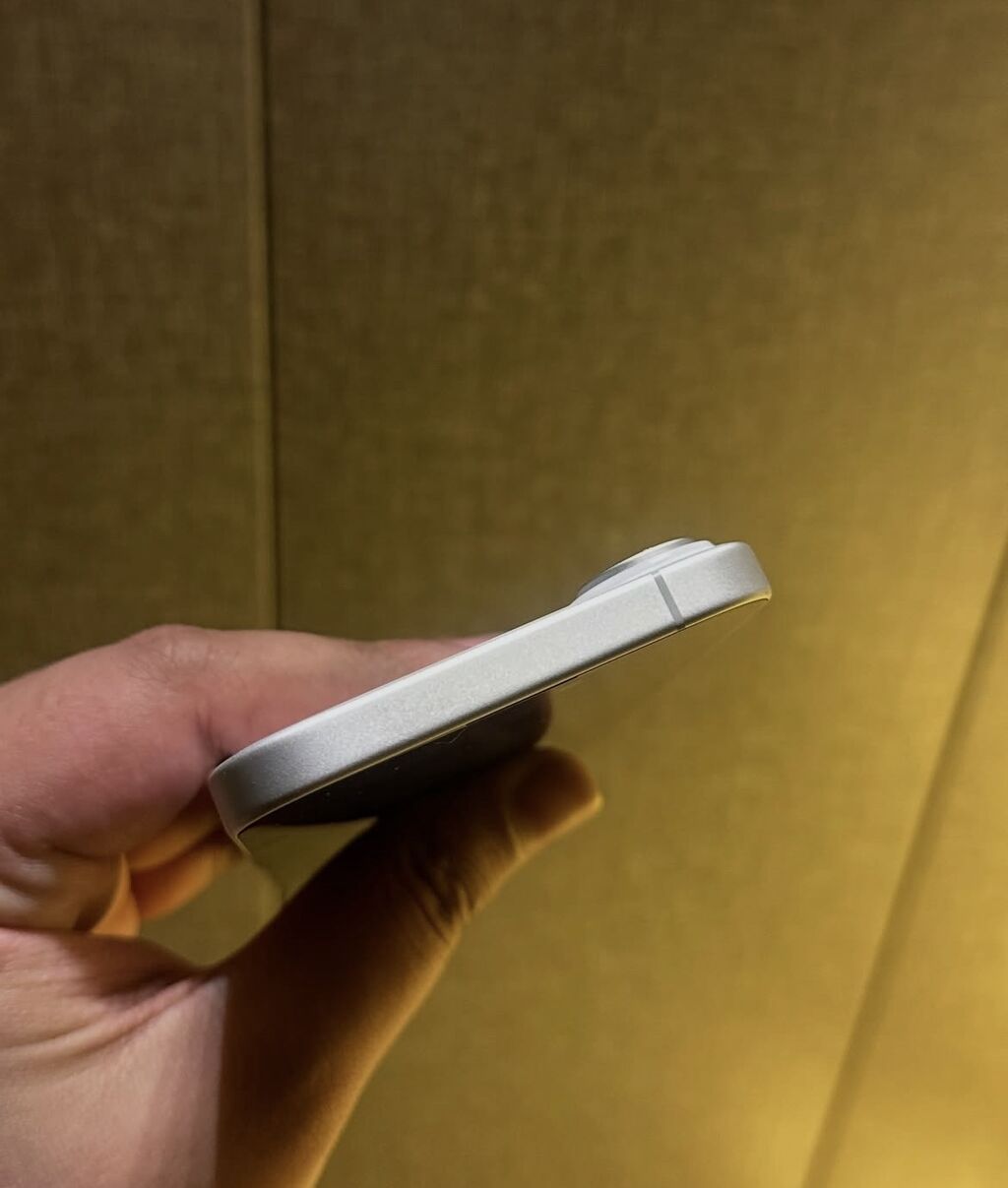 IPhone 16, Ağ, Zəmanət, Simsiz şarj, Face ID — Apple iPhone, Bakı (3)
