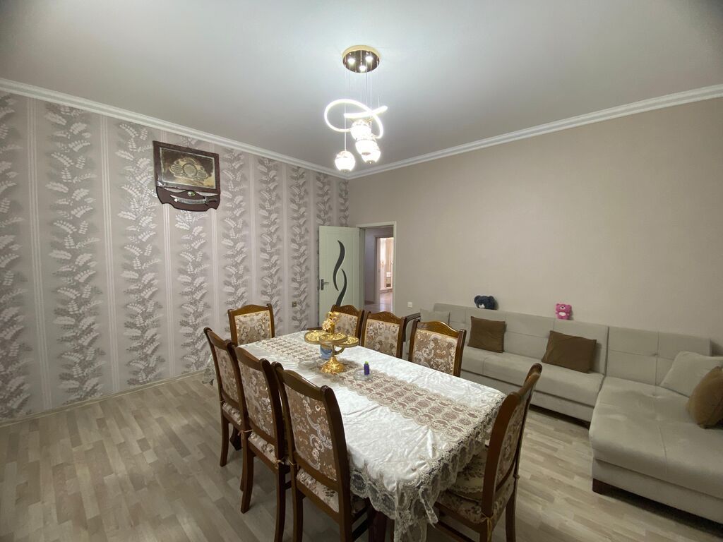 Salam. tecili heyet evi satilir.6 sotda insa edilmis ev 120kv dir — Daşınmaz əmlak, Saray