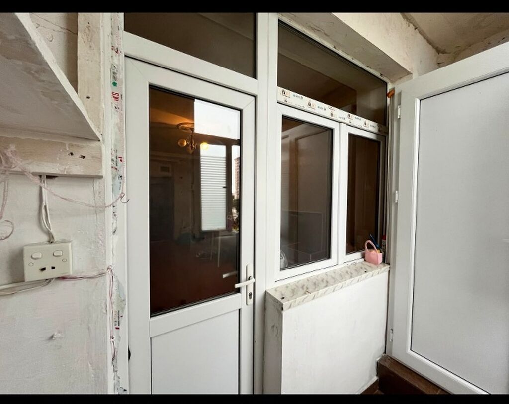 1 otaqlı mənzil (otaq+balkon görüntüləri) - Geniş, işıqlı otaq; — Daşınmaz əmlak, Sumqayıt (3)