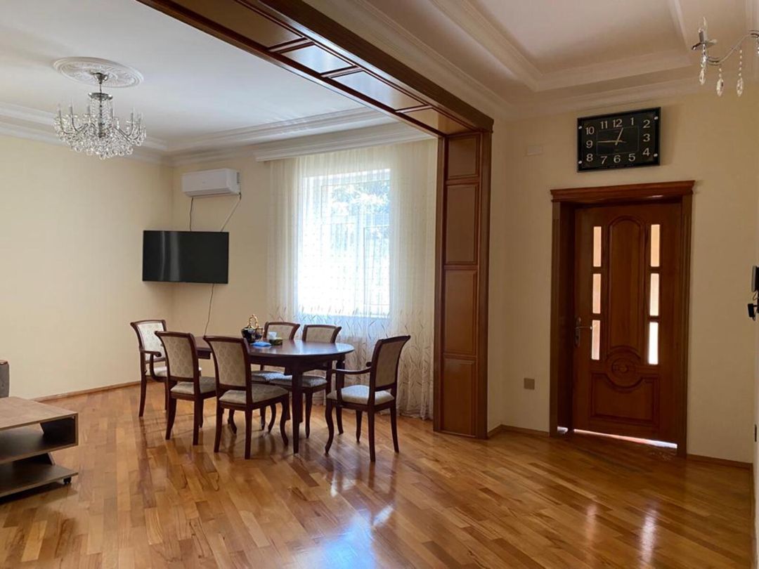 İcarəyə verilir 7 otaqlı həyət evi/bağ evi 250 m² — Ev, villa, Bakı (7)