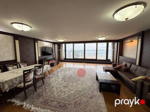 Satılır 3 otaqlı köhnə tikili 100 m²
