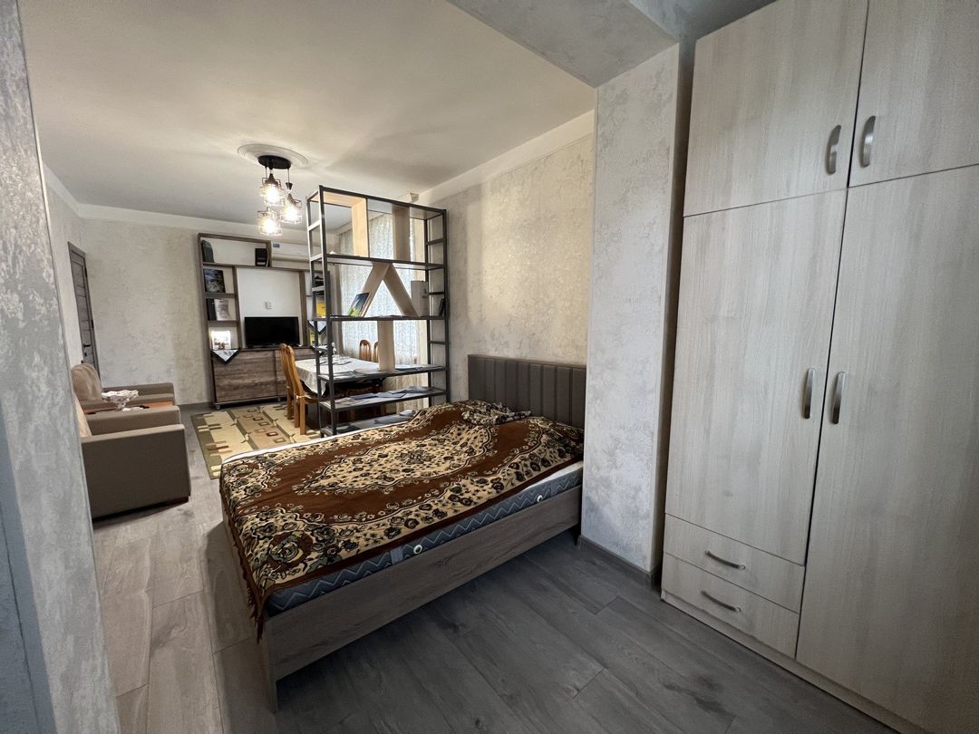 Satılır 1 otaqlı köhnə tikili 45 m² — Mənzil, Bakı (5)