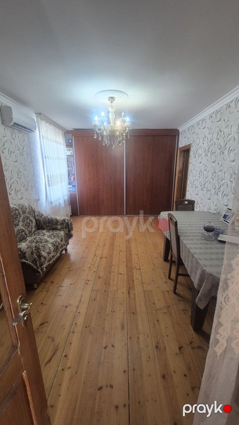 Satılır 2 otaqlı köhnə tikili 44 m² — Bakı