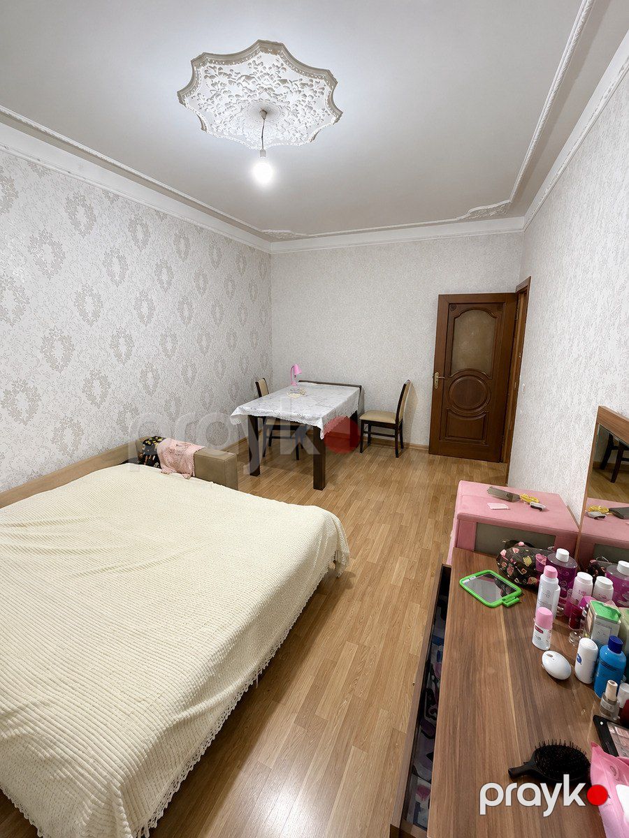 Satılır 2 otaqlı köhnə tikili 60 m² — Mənzil, Bakı (2)