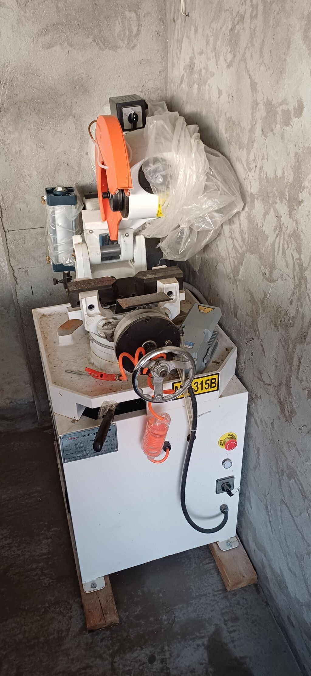 Sənaye tipli metal kəsmə dəzgahı – dairəvi diskli mişar (model — Mallar, Şamaxı (2)