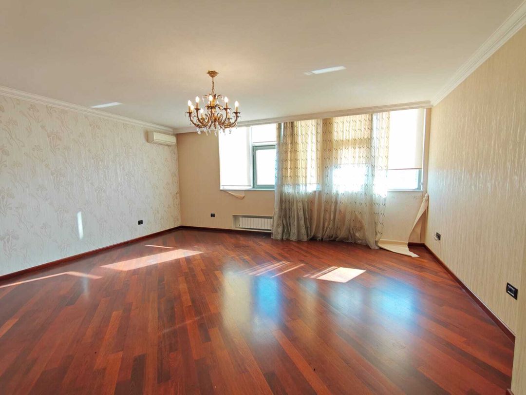 Satılır 6 otaqlı yeni tikili 310 m² — Mənzil, Bakı (8)