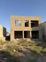 Satılır 5 otaqlı həyət evi/bağ evi 240 m² — Real estate