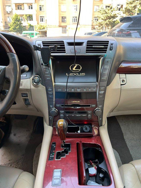 Lexus LS 460, 4.6 L, 2008 il, 290 000 km — Avtomobillər, Bakı (6)