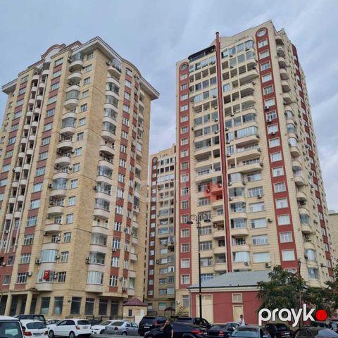 Satılır 4 otaqlı yeni tikili 200 m²