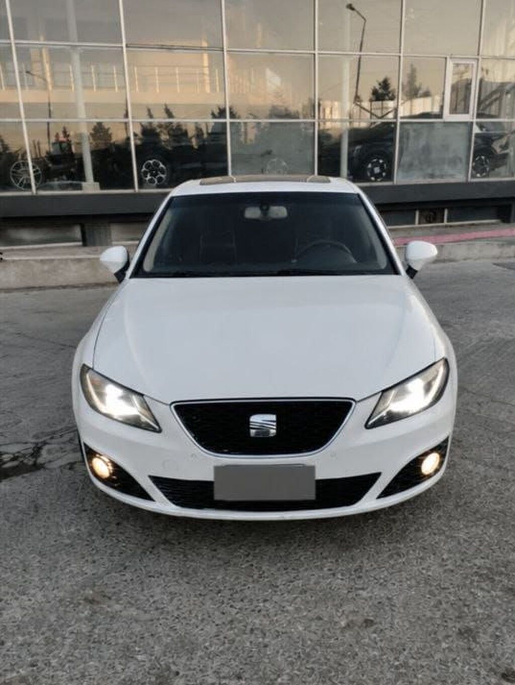 Seat : 2 l | 2012 il 303000 km Sedan — Avtomobillər, Bakı (2)