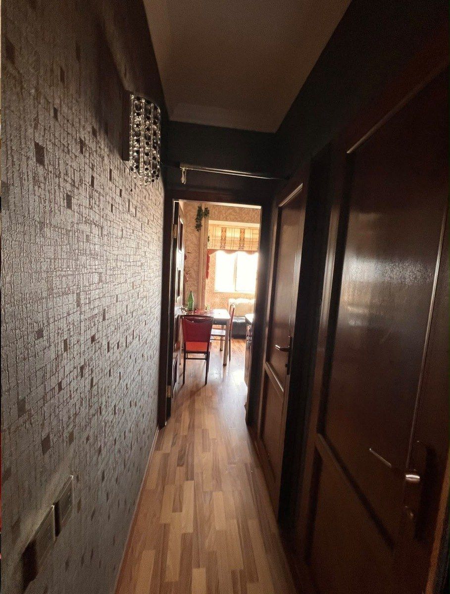 Satılır 4 otaqlı köhnə tikili 100 m² — Mənzil, Bakı (8)