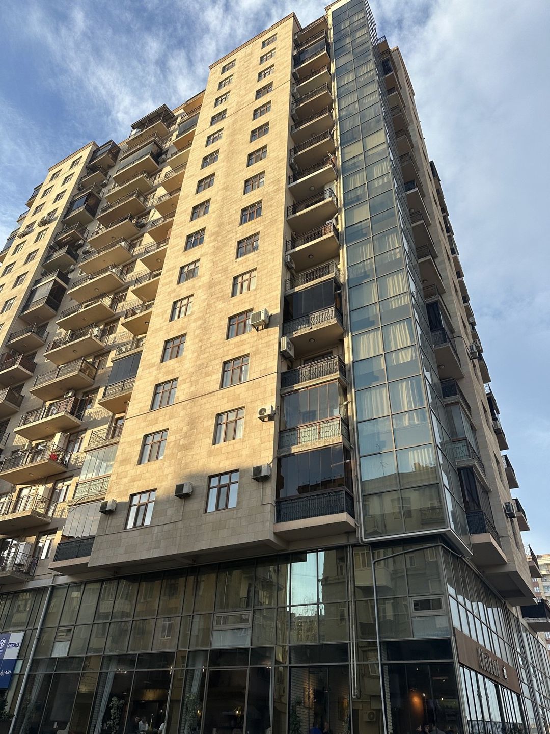 Satılır 4 otaqlı yeni tikili 170 m² — Mənzil, Bakı