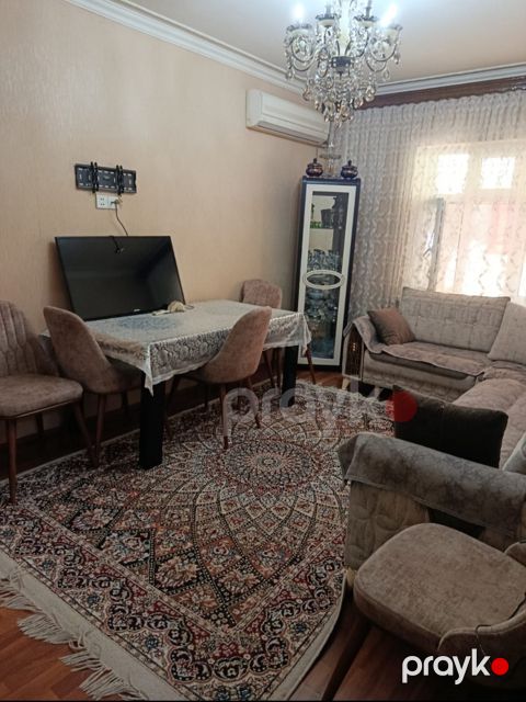 Satılır 2 otaqlı köhnə tikili 47 m²