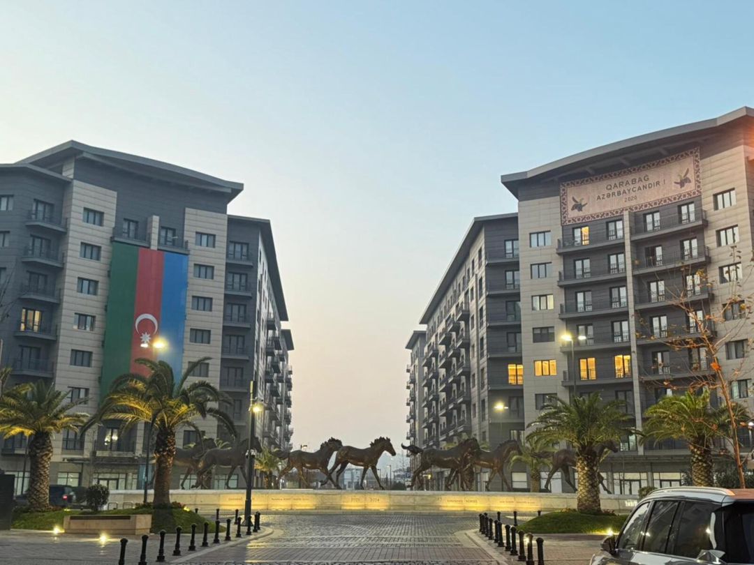 Satılır 4 otaqlı yeni tikili 166 m² — Mənzil, Bakı (2)
