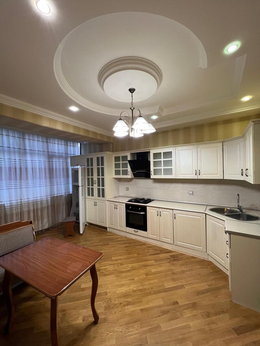 Satılır 4 otaqlı yeni tikili 165 m² — Mənzil, Bakı (10)