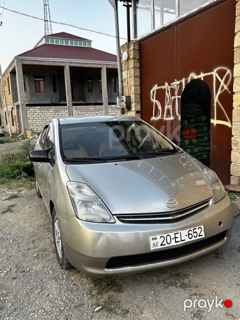 Toyota Prius, 1.5 L, 1.3 kWh, 2007 il, 407 000 km