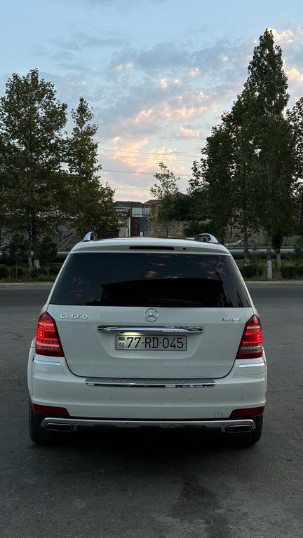 Mercedes GL 550 4MATIC, 5.5 L, 2010 il, 99 600 km — Avtomobillər, Bakı (2)