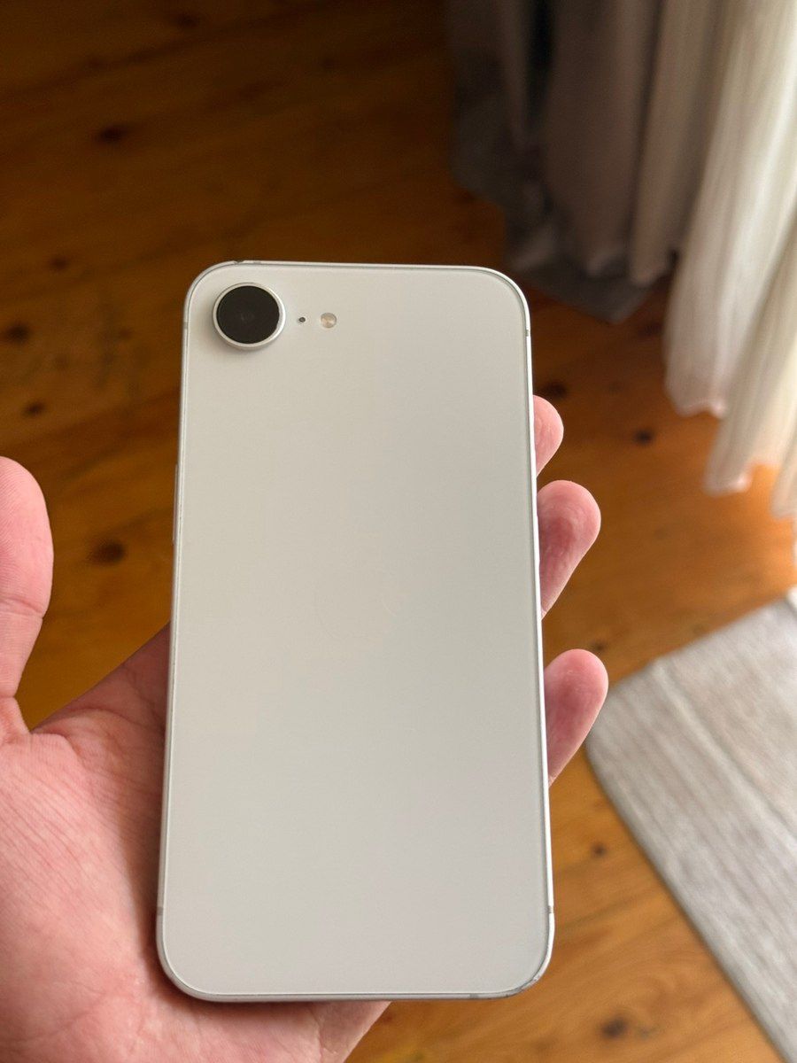 Apple iPhone 16e White 128GB/8GB — Smartfonlar, Bakı (2)