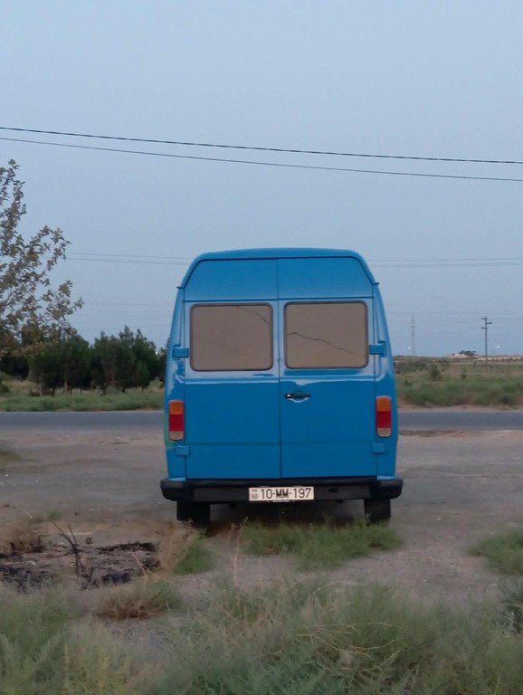 Mercedes 208 D, 2.3 L, 1994 il, 500 000 km — Avtomobillər, Bakı (2)