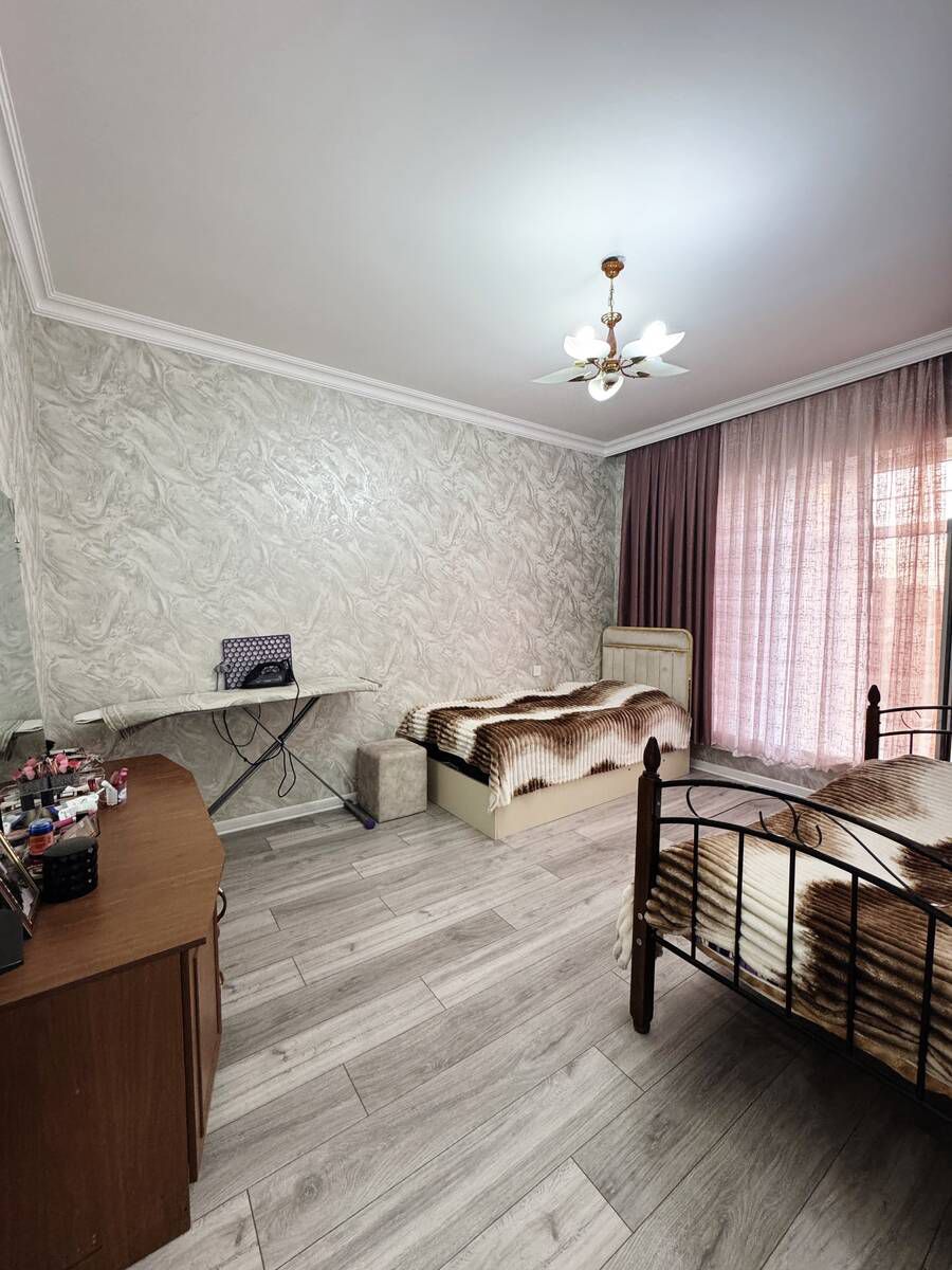 Satılır 4 otaqlı həyət evi/bağ evi 200 m² — Ev, villa, Bakı (11)