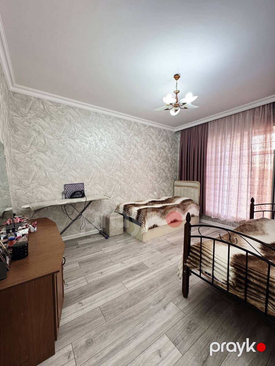 Satılır 4 otaqlı həyət evi/bağ evi 200 m² — Ev, villa, Bakı (11)