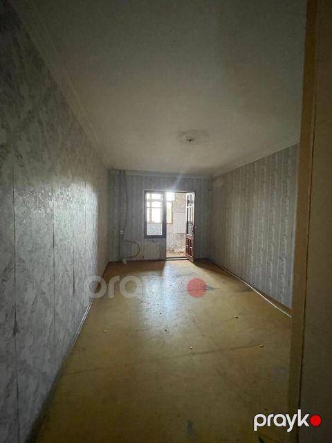 Satılır 2 otaqlı köhnə tikili 45 m²