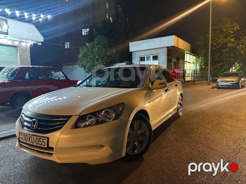 Honda Accord, 2.4 L, 2008 il, 417 000 km