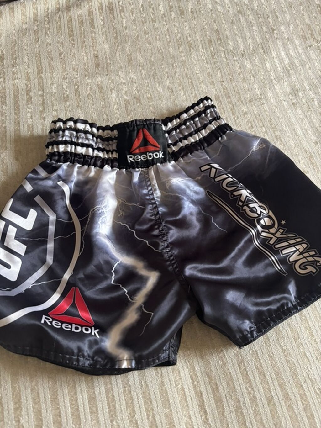 Məhsul: Reebok UFC Kickboxing şortu - Model: Reebok brendli UFC — Şortlar, Bakı (2)